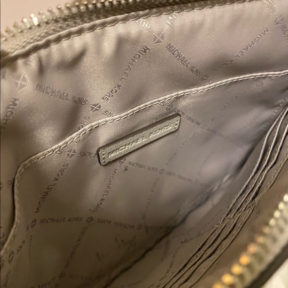 Michael Kors studded wristlet - Picture 5 of 5